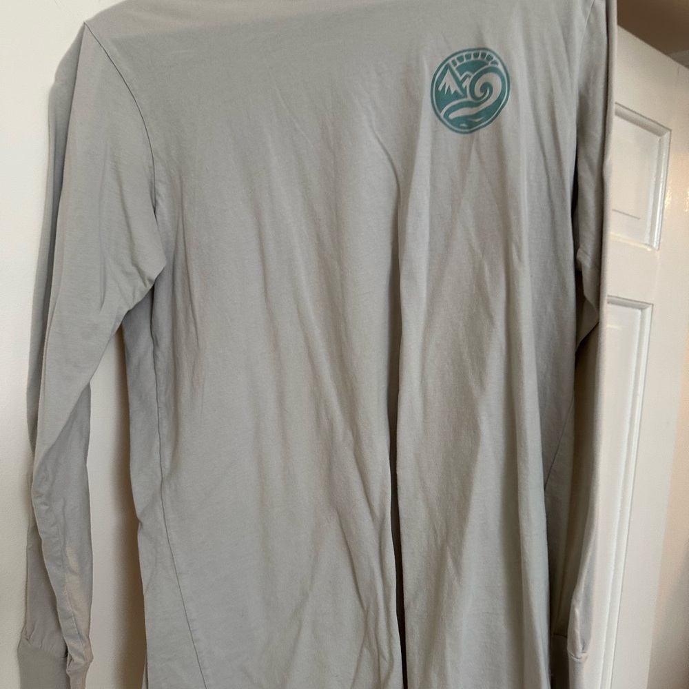 Elegant Gray Long Sleeve Tee